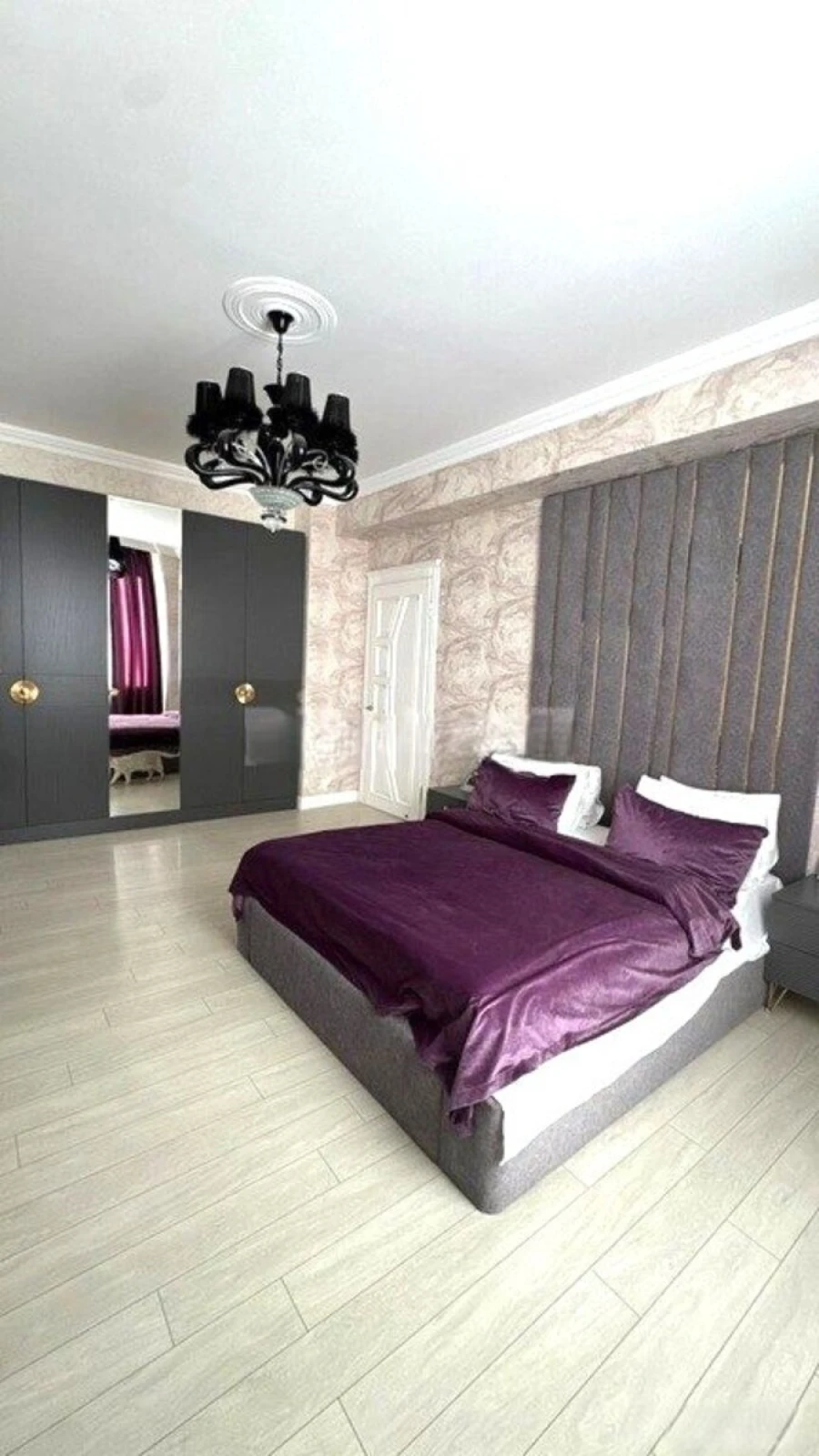 Satılır 3 otaqlı mənzil 150 m²