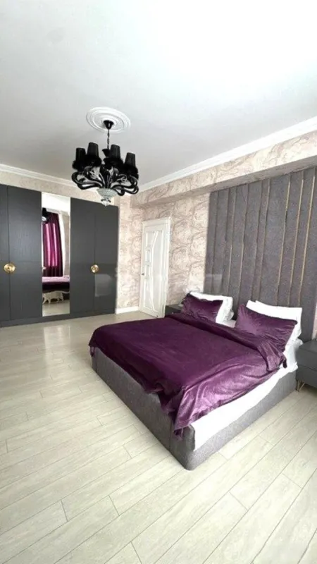 Satılır 3 otaqlı mənzil 150 m²