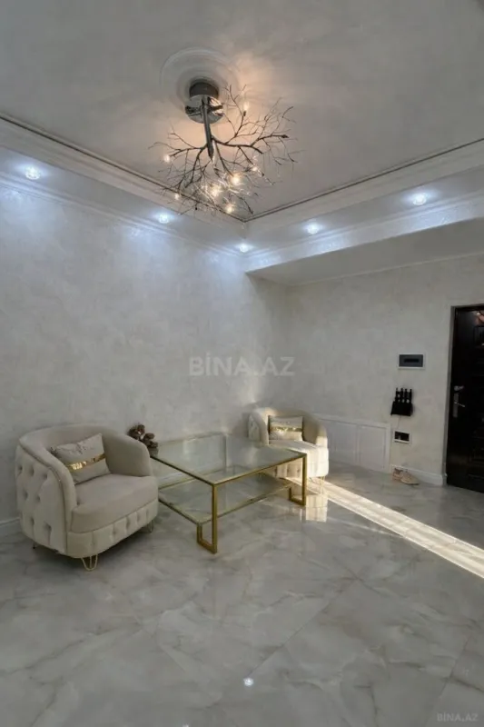 Satılır 3 otaqlı mənzil 150 m²