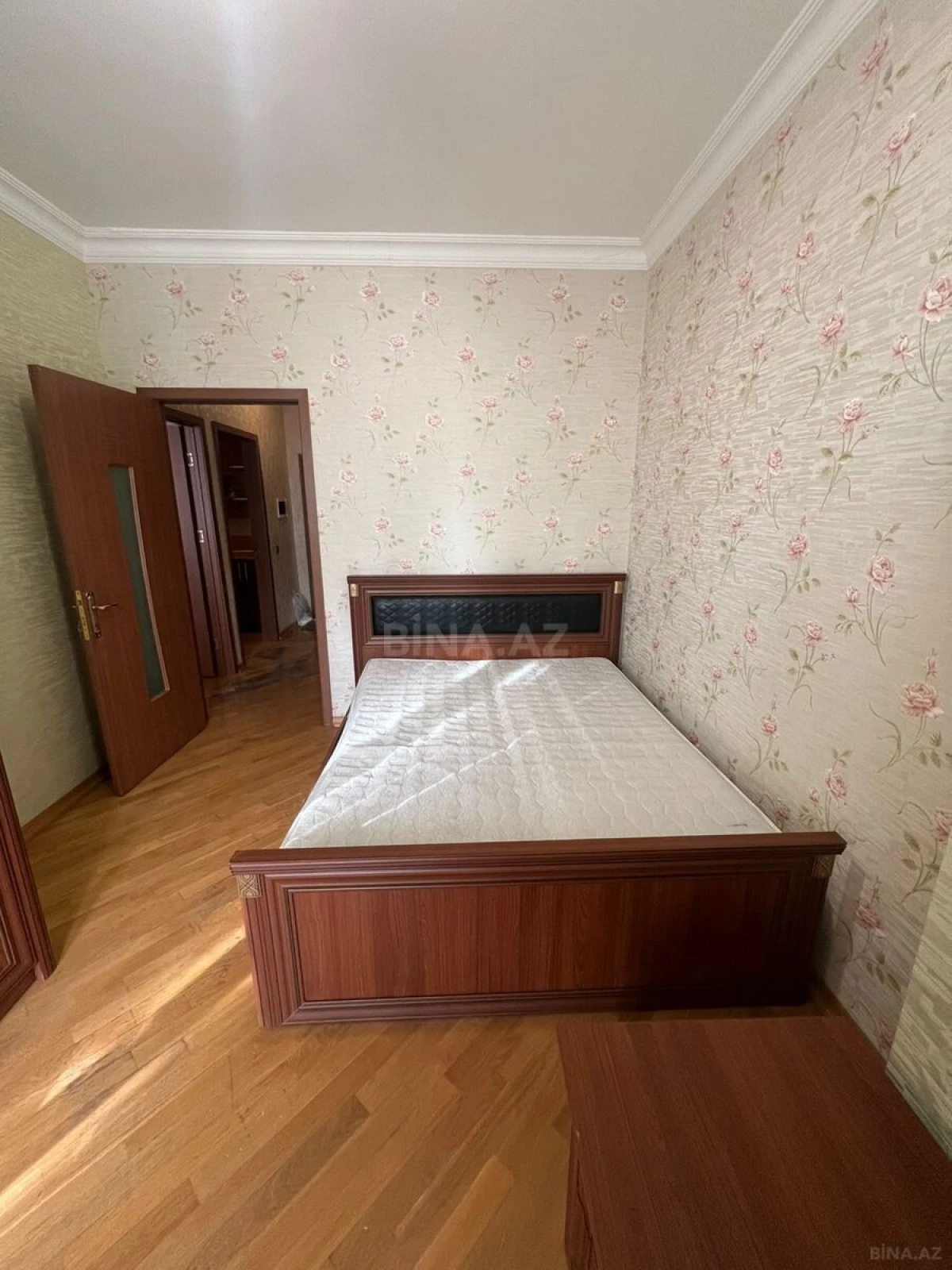 Satılır 2 otaqlı mənzil 70 m²