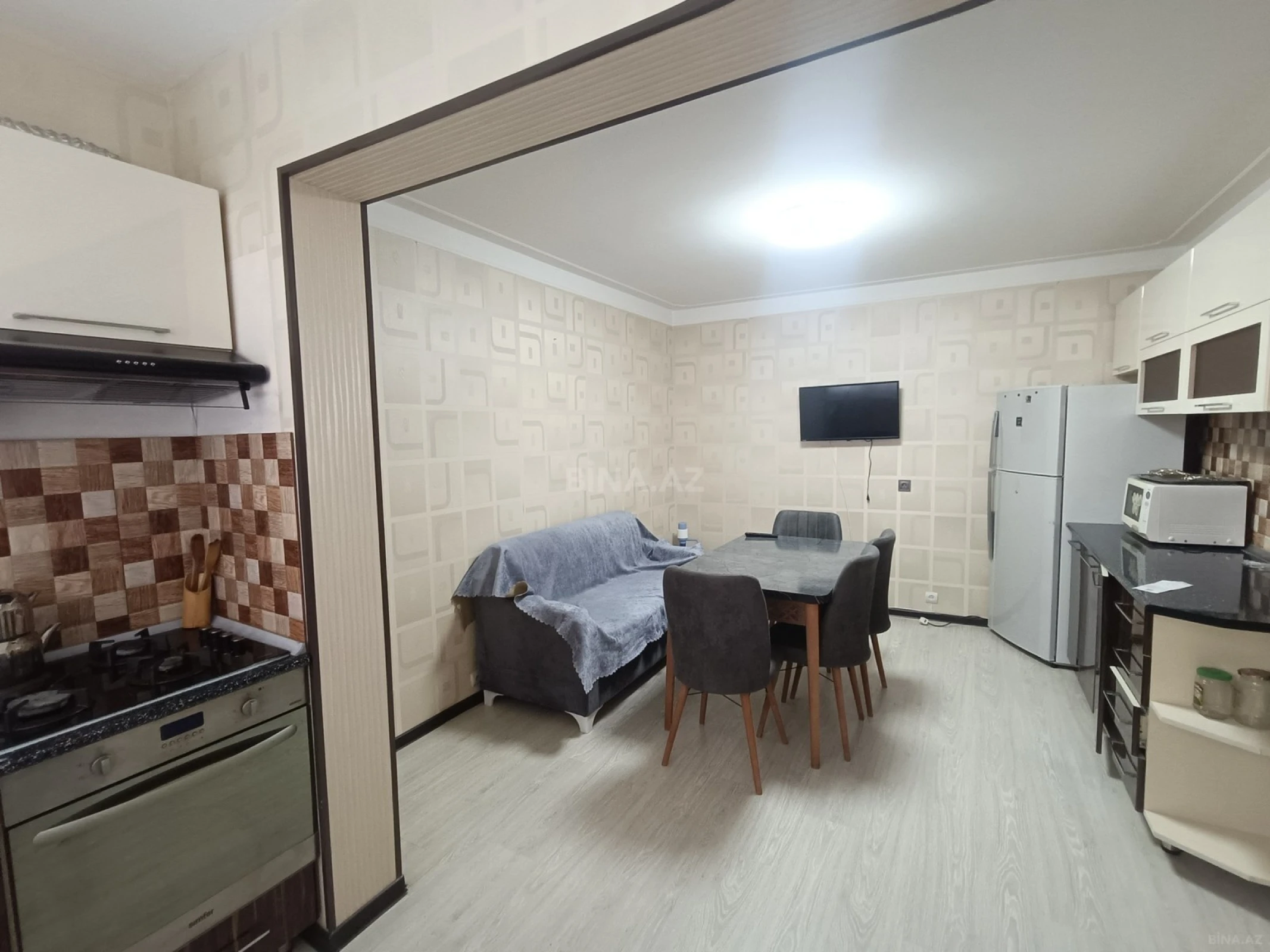 Kirayə verilir 3 otaqlı mənzil 100 m²