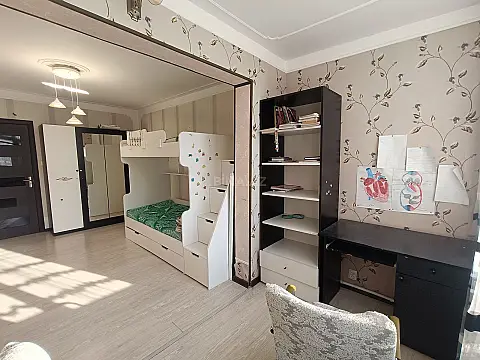 Kirayə verilir 3 otaqlı mənzil 100 m²