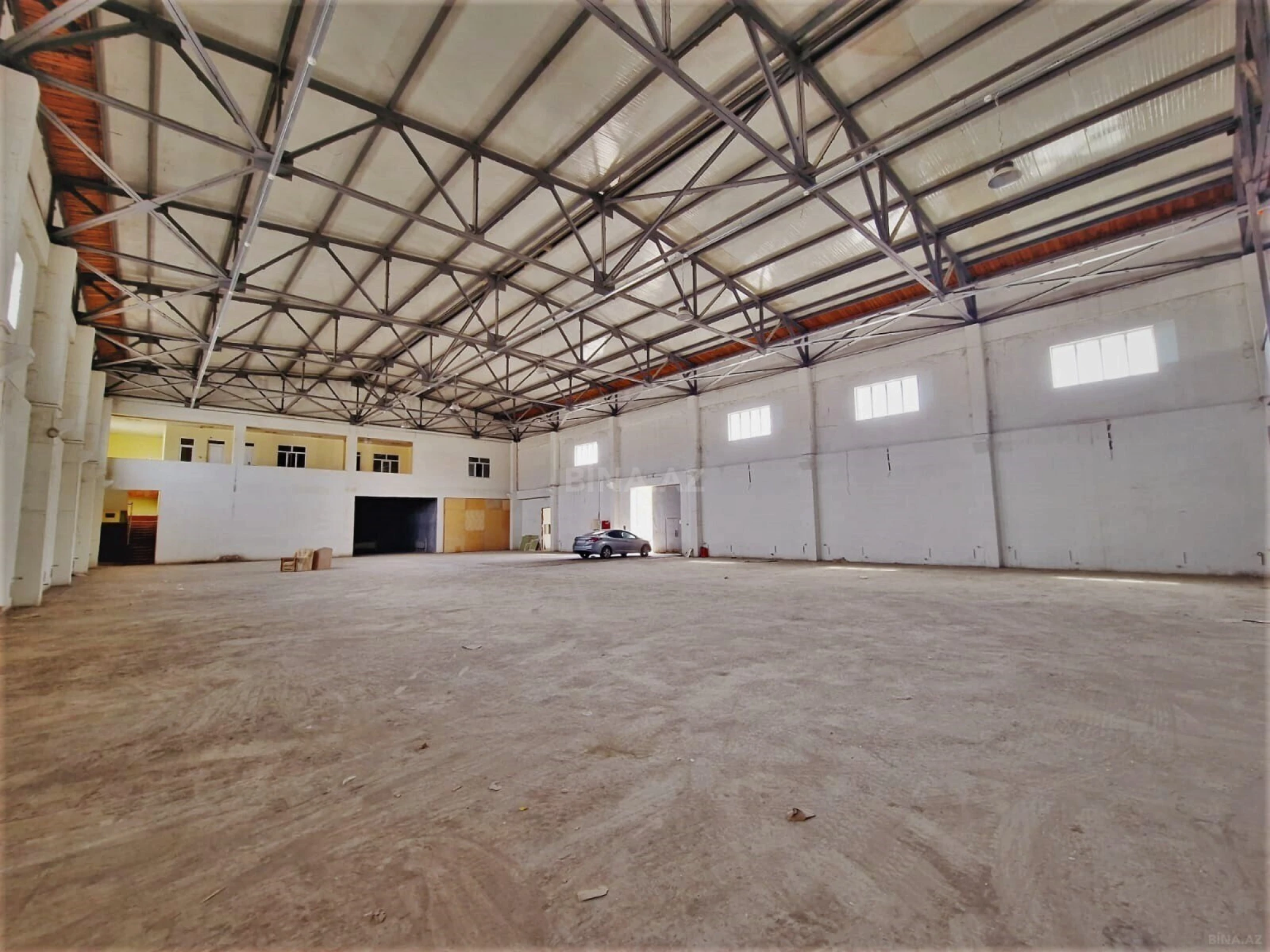 Kirayə verilir obyekt 1200 m²