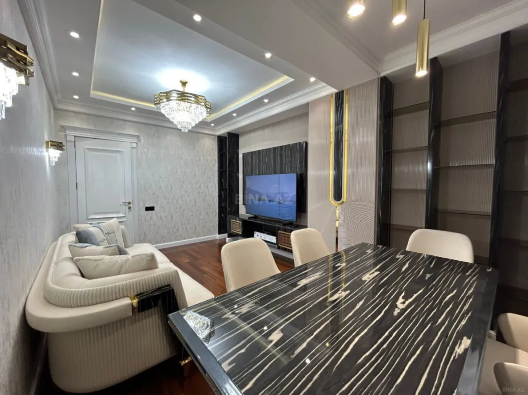 Satılır 3 otaqlı mənzil 105 m²