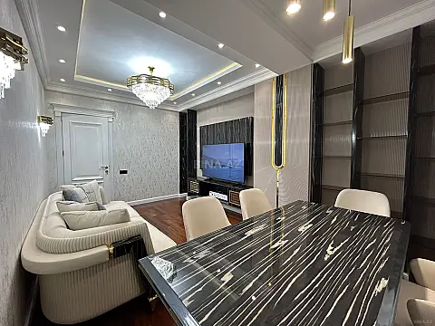 Satılır 3 otaqlı mənzil 105 m²