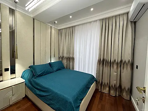 Satılır 3 otaqlı mənzil 105 m²