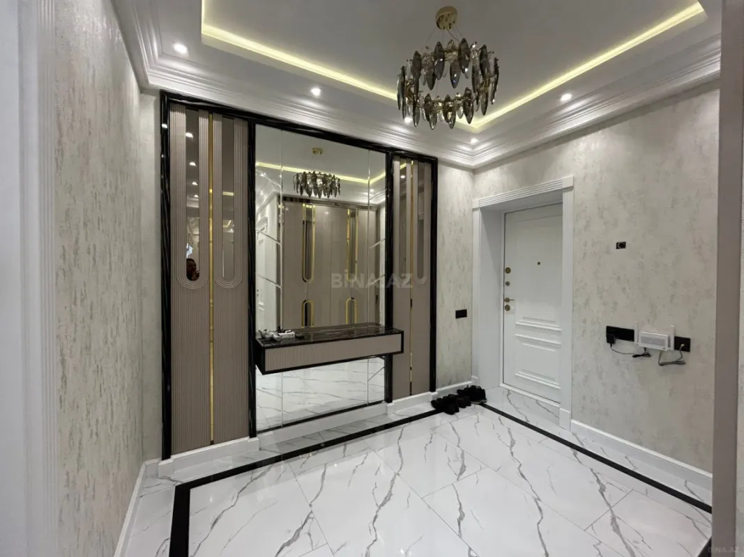Satılır 3 otaqlı mənzil 105 m²