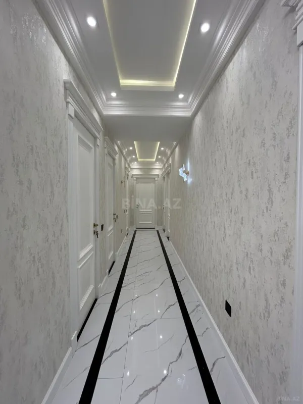 Satılır 3 otaqlı mənzil 105 m²