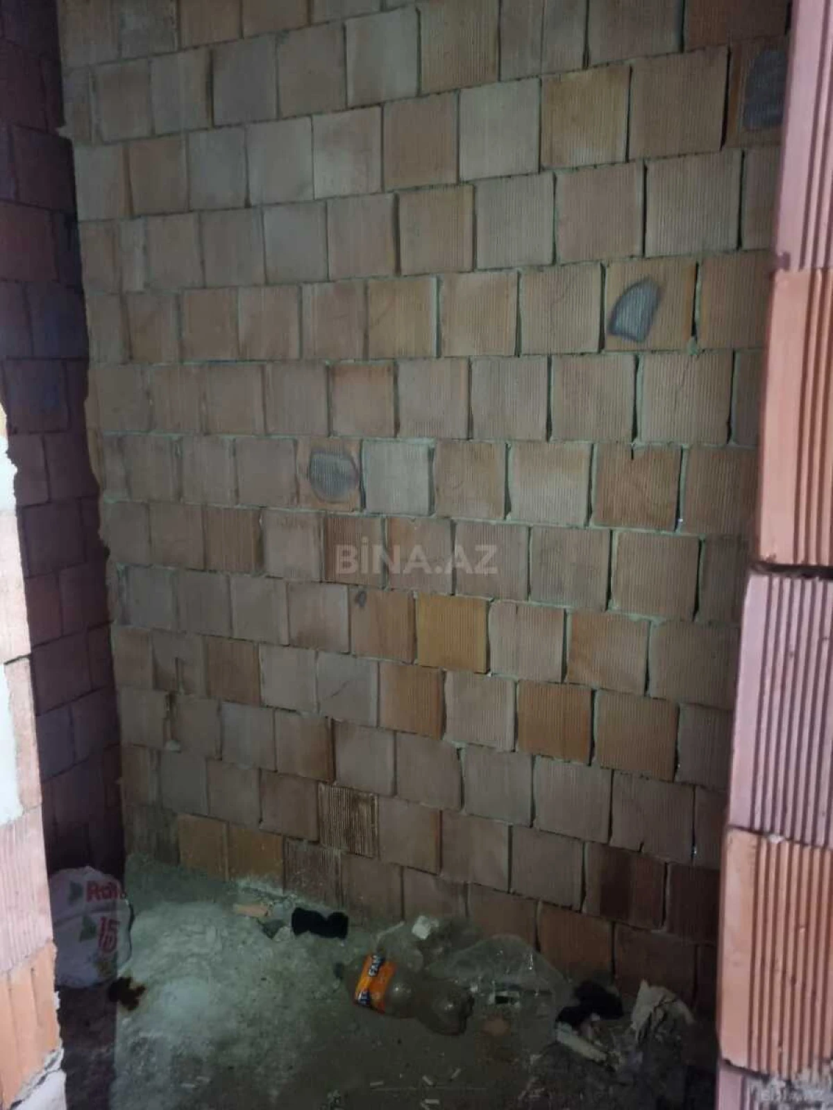 Satılır 3 otaqlı mənzil 147 m²