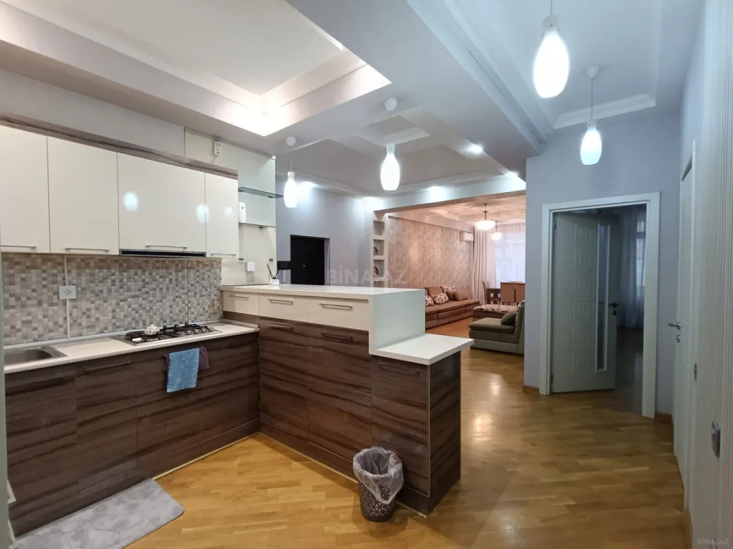Kirayə verilir 3 otaqlı mənzil 105 m²