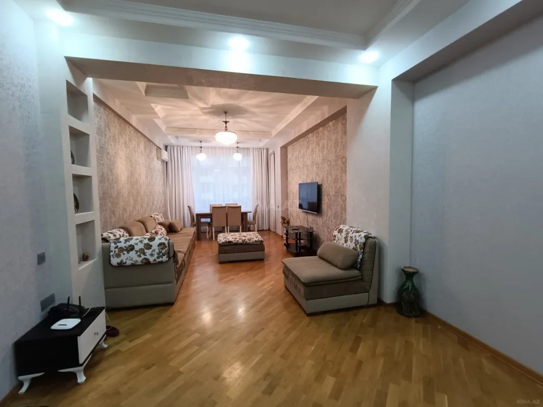 Kirayə verilir 3 otaqlı mənzil 105 m²