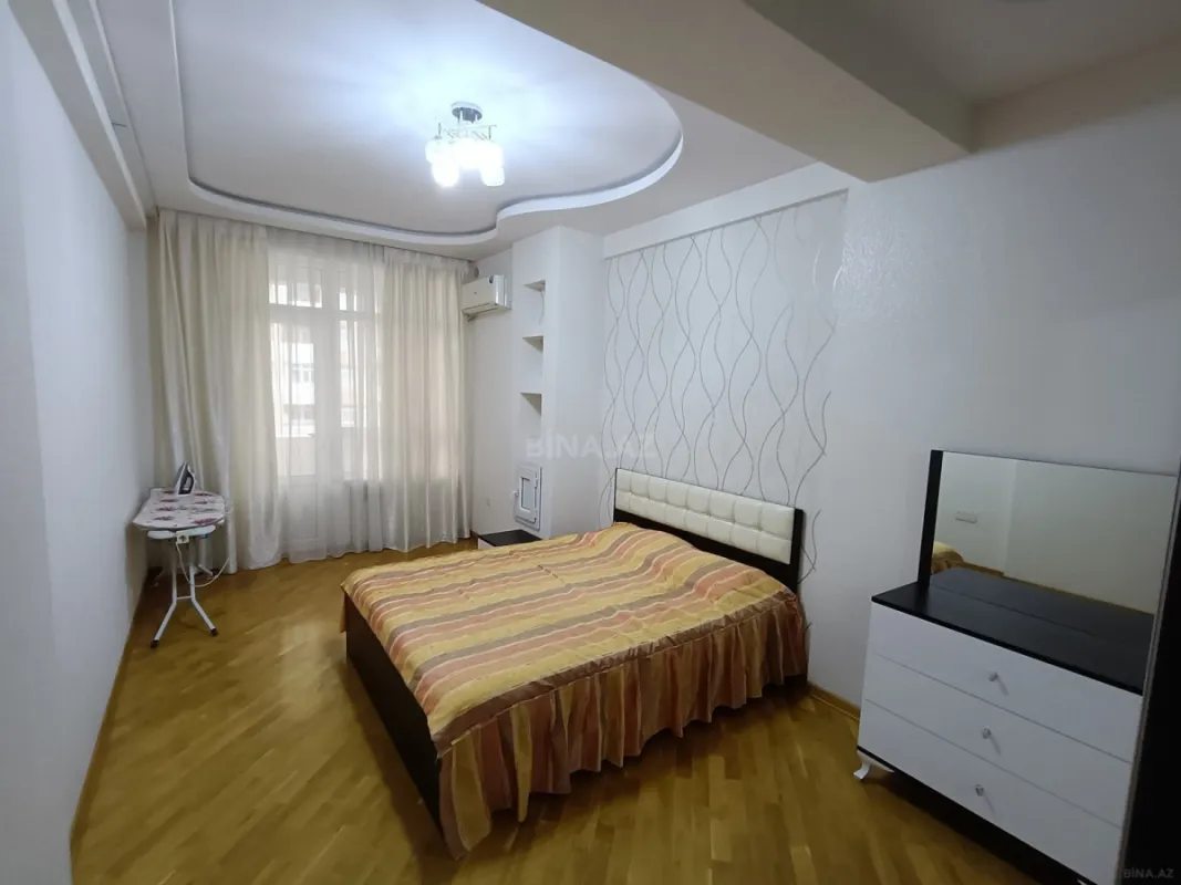 Kirayə verilir 3 otaqlı mənzil 105 m²
