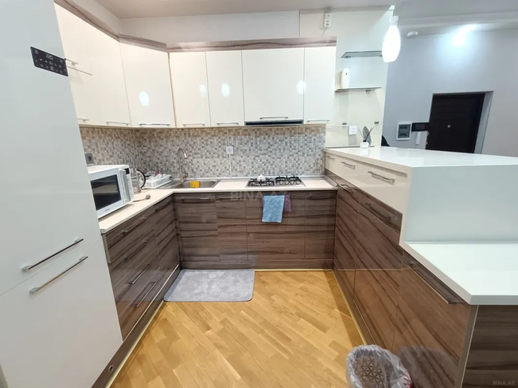 Kirayə verilir 3 otaqlı mənzil 105 m²