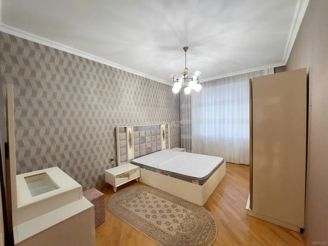 Satılır 2 otaqlı mənzil 85 m²