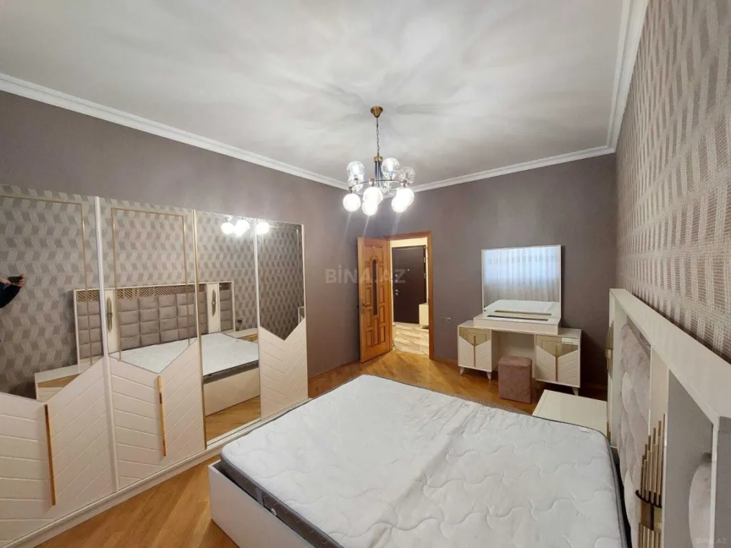 Satılır 2 otaqlı mənzil 85 m²