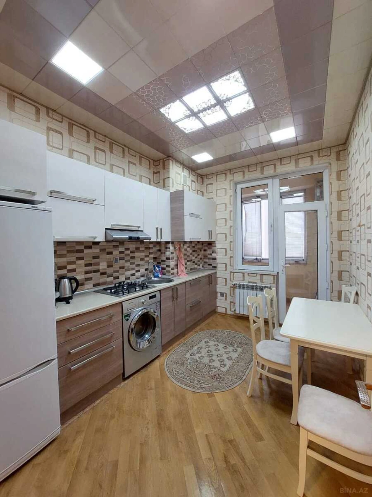 Satılır 2 otaqlı mənzil 85 m²