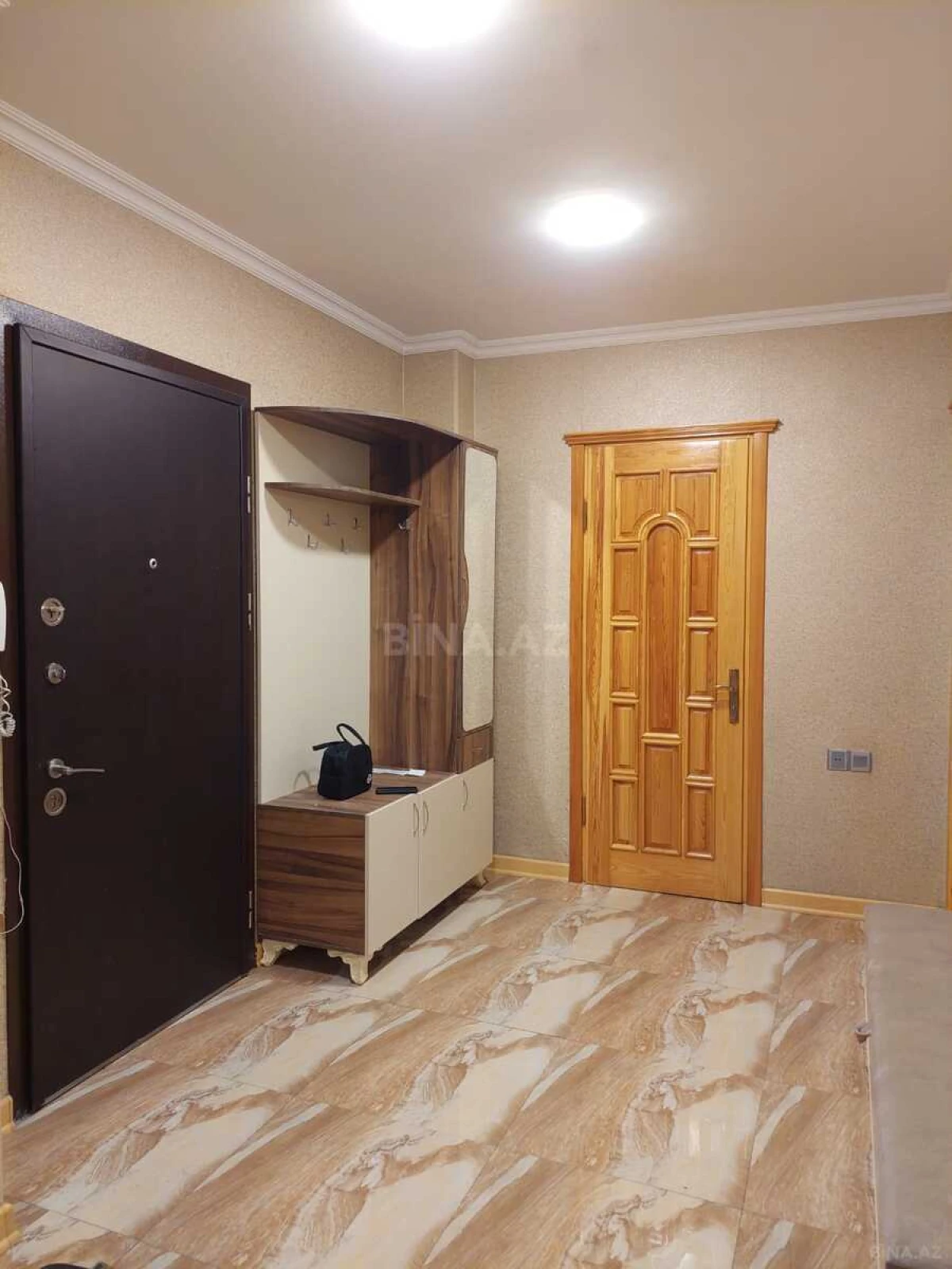 Satılır 2 otaqlı mənzil 85 m²