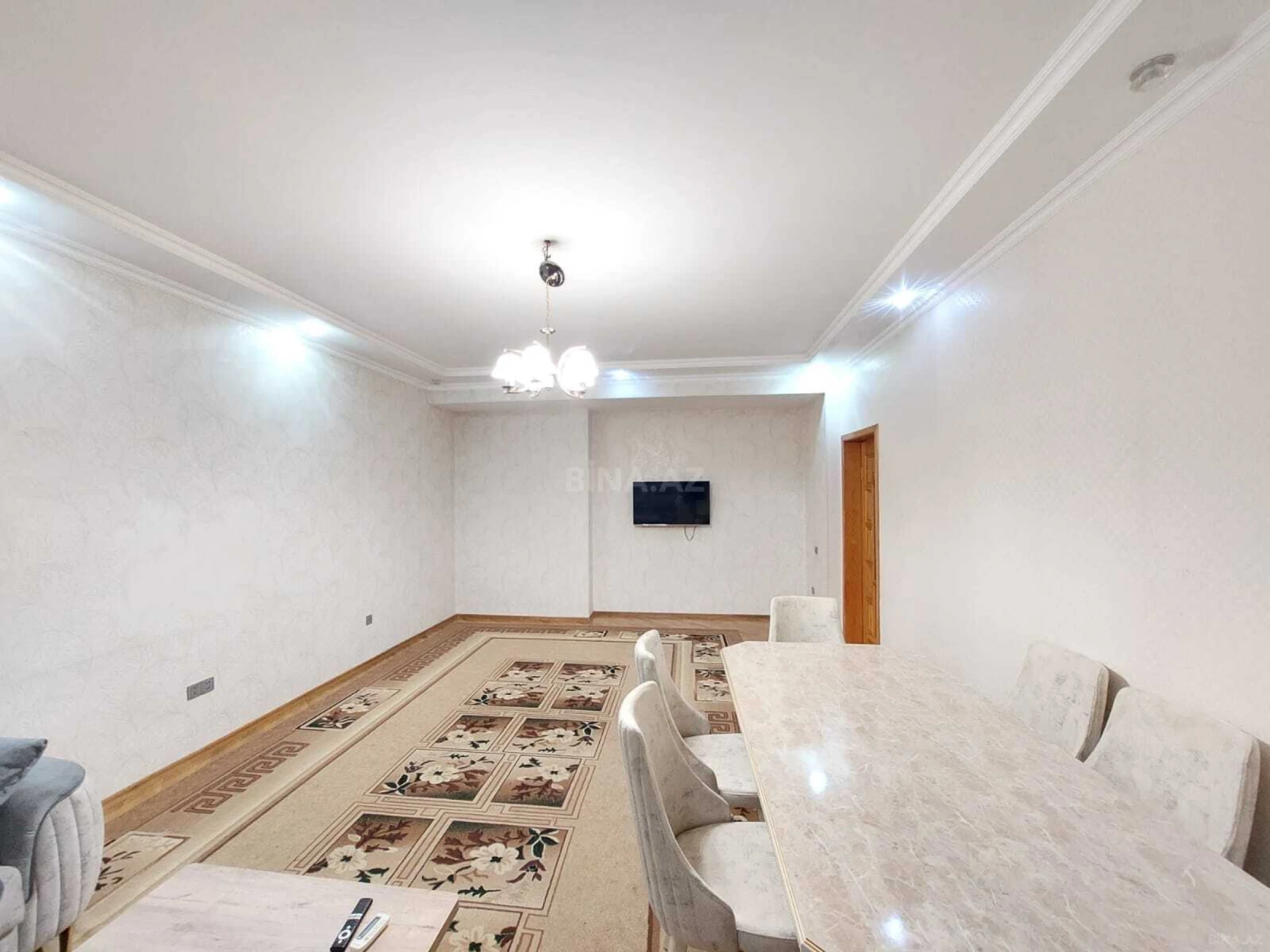 Satılır 2 otaqlı mənzil 85 m²