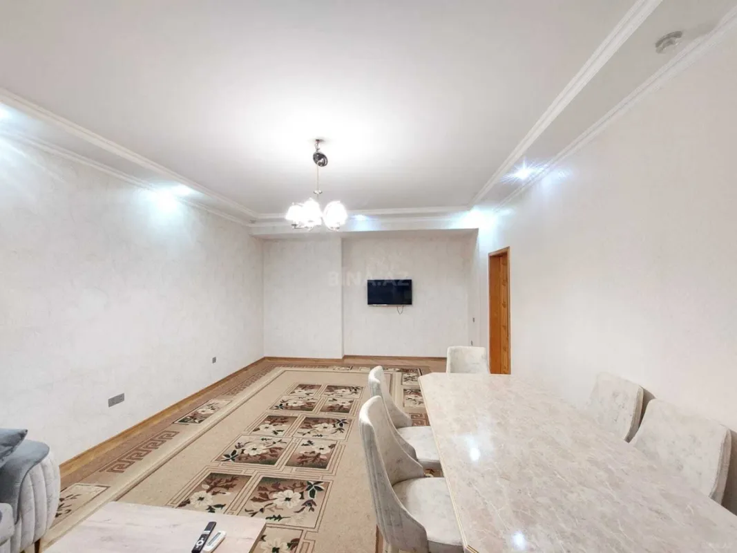 Satılır 2 otaqlı mənzil 85 m²