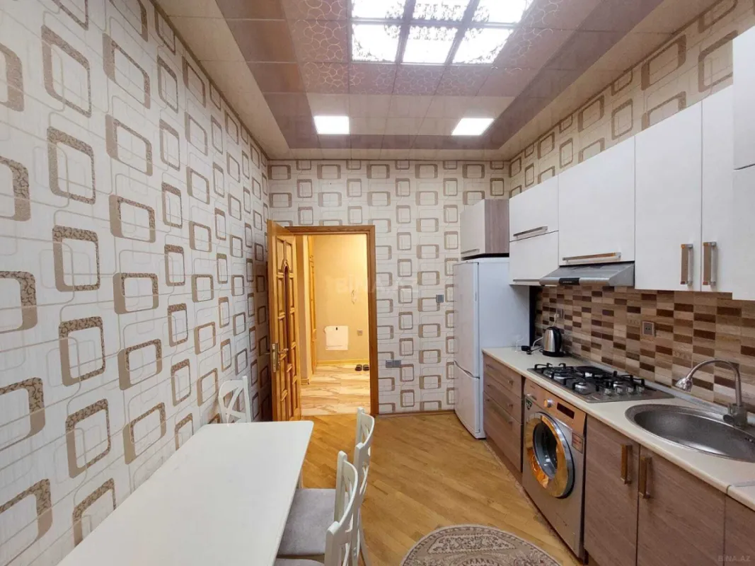 Satılır 2 otaqlı mənzil 85 m²