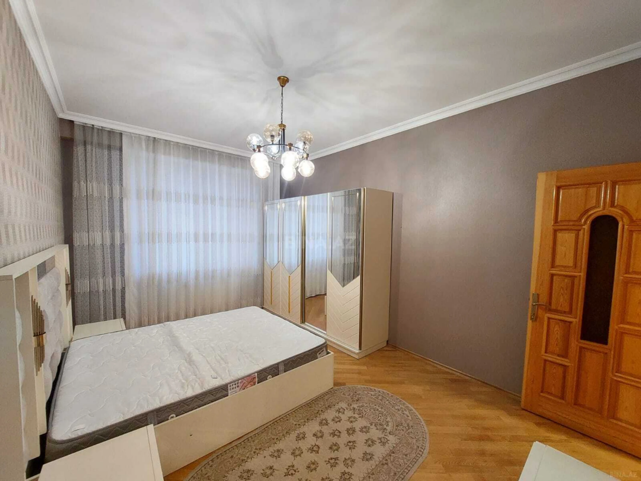 Satılır 2 otaqlı mənzil 85 m²
