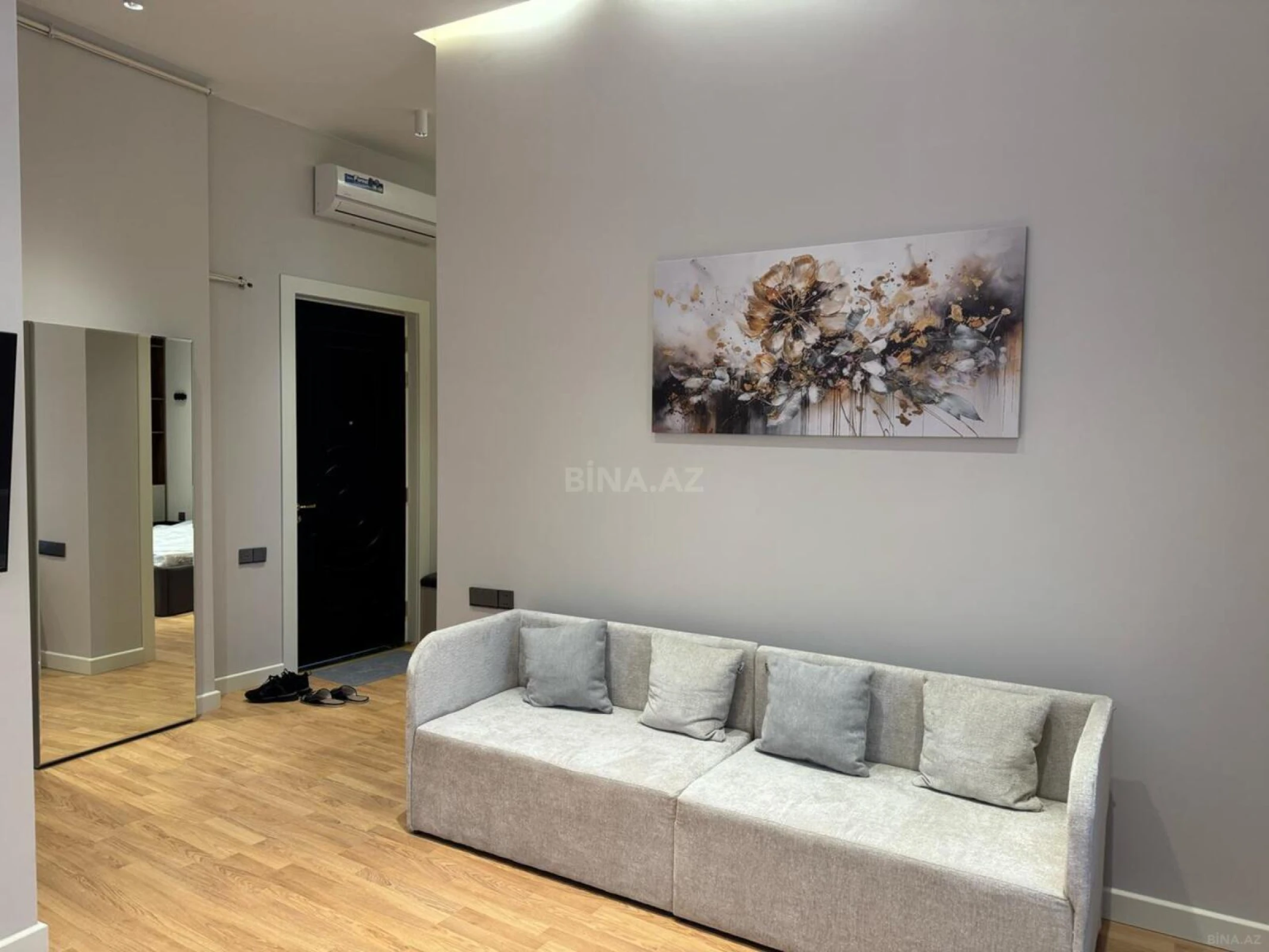Kirayə verilir 2 otaqlı mənzil 50 m²