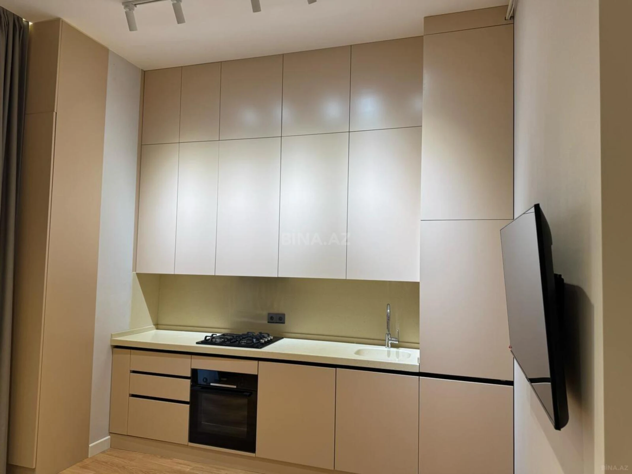 Kirayə verilir 2 otaqlı mənzil 50 m²