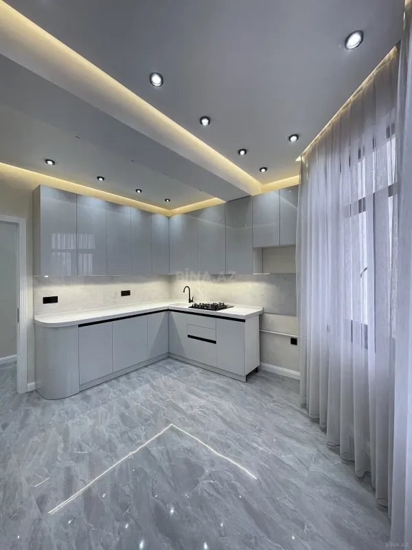 Satılır 3 otaqlı mənzil 97 m²