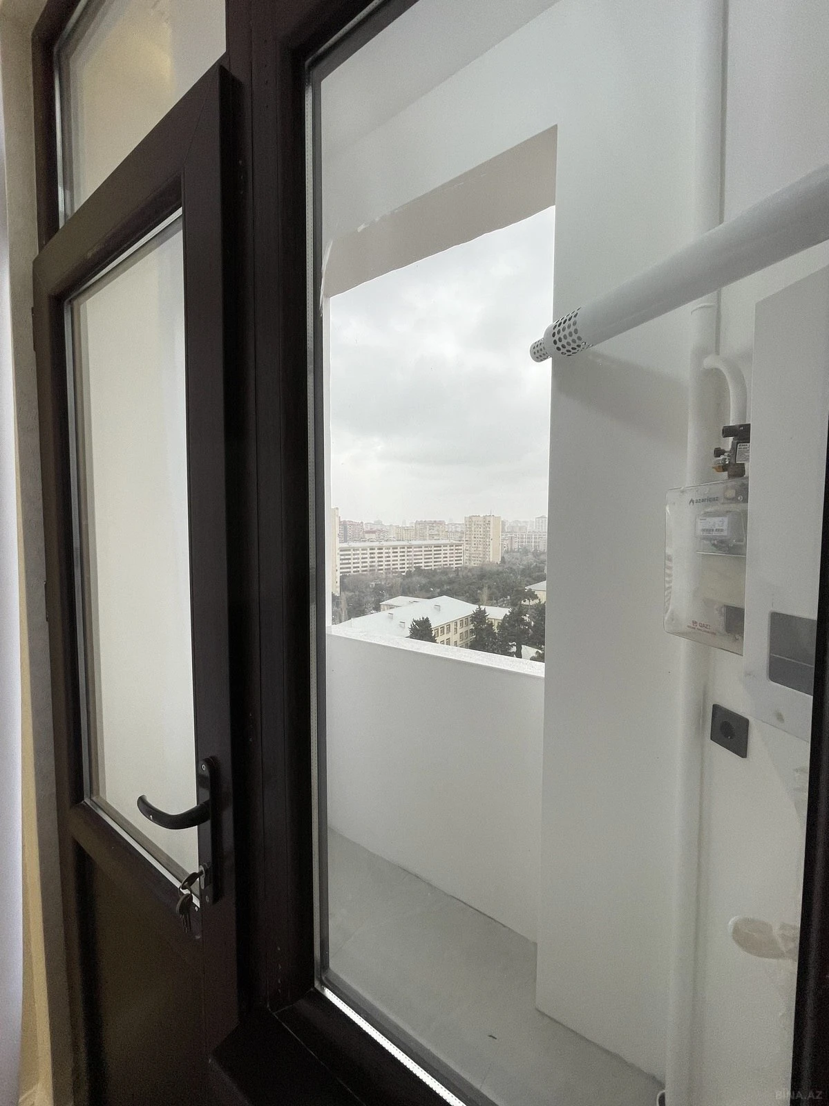 Satılır 3 otaqlı mənzil 97 m²