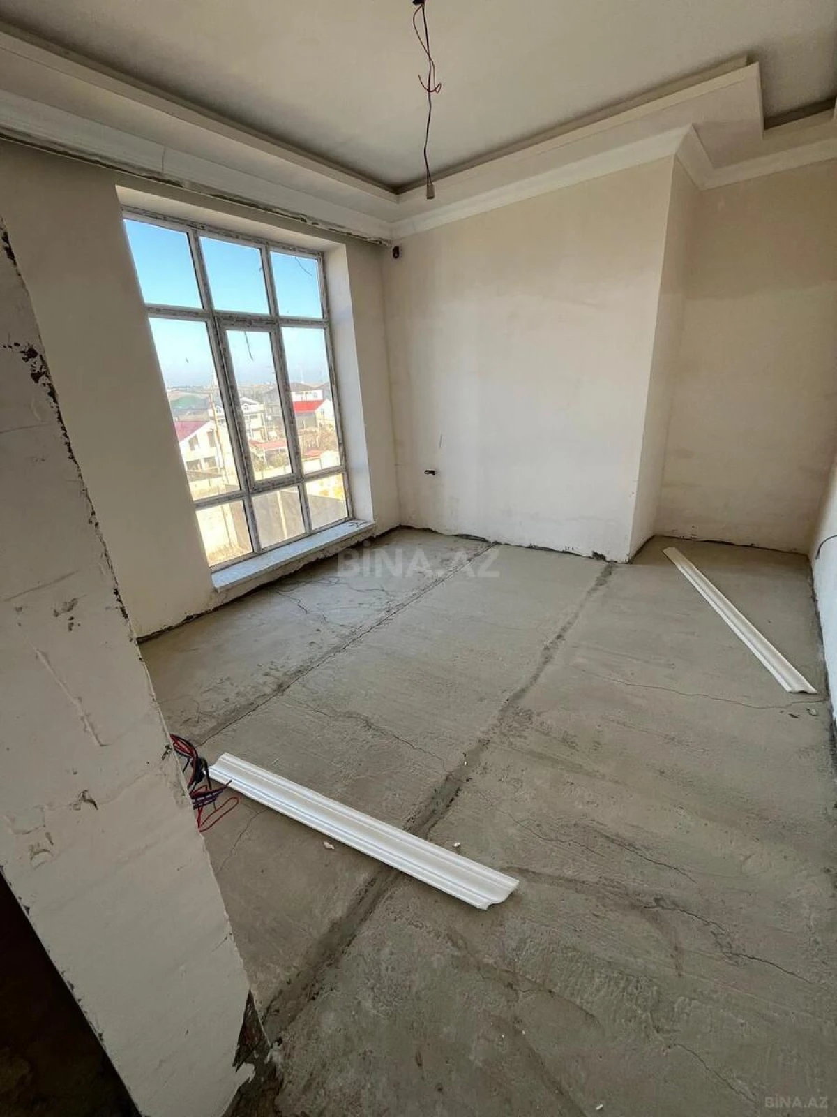 Satılır 5 otaqlı həyət evi 160 m²