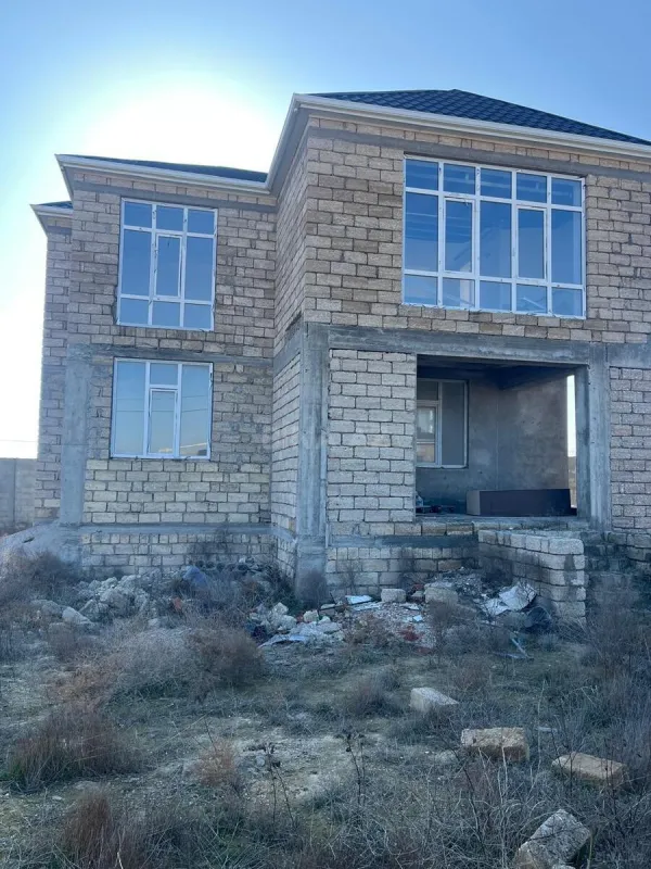 Satılır 5 otaqlı həyət evi 160 m²