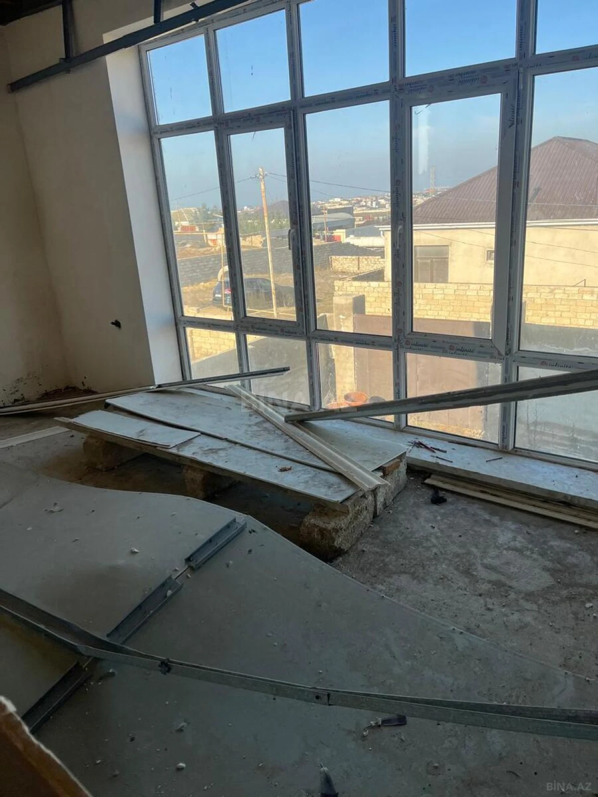 Satılır 5 otaqlı həyət evi 160 m²