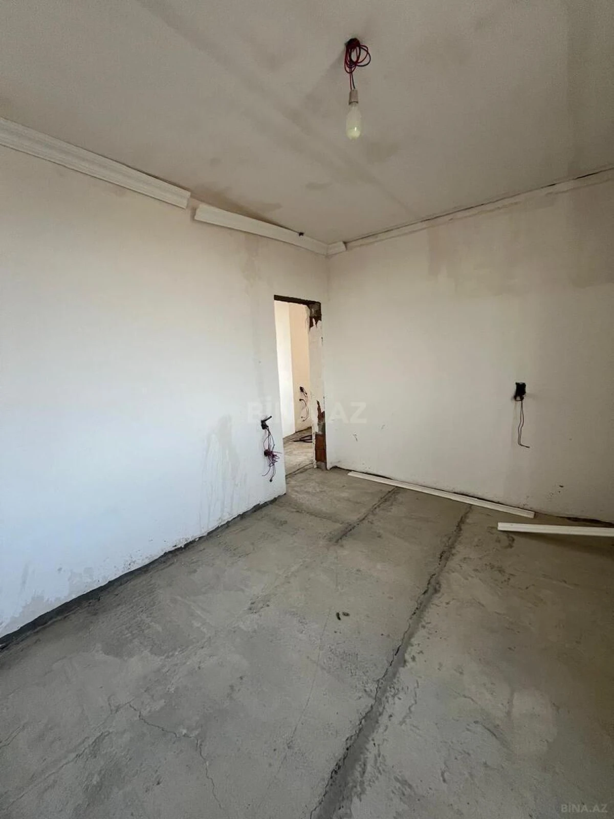 Satılır 5 otaqlı həyət evi 160 m²