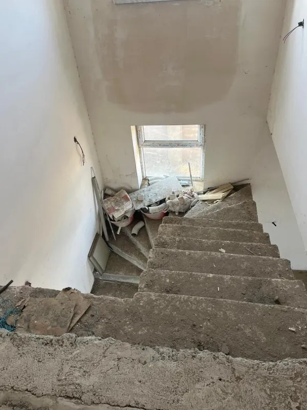 Satılır 5 otaqlı həyət evi 160 m²