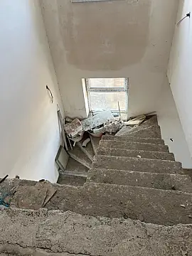 Satılır 5 otaqlı həyət evi 160 m²