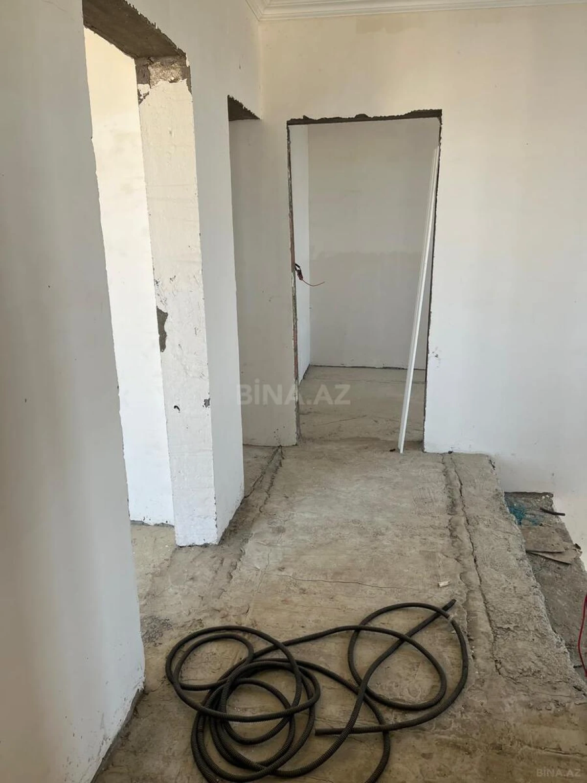 Satılır 5 otaqlı həyət evi 160 m²