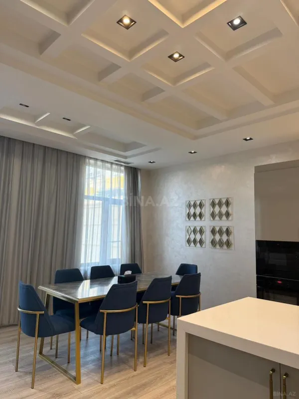 Kirayə verilir 2 otaqlı mənzil 110 m²