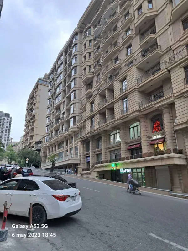 Satılır 2 otaqlı mənzil 40.4 m²