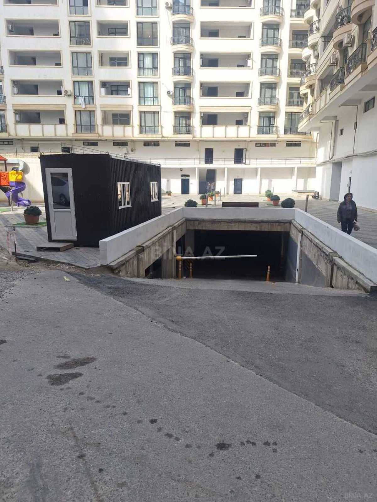 Satılır 2 otaqlı mənzil 40.4 m²