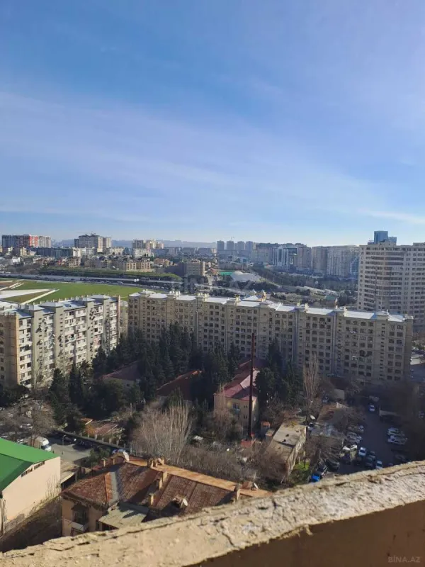 Satılır 3 otaqlı mənzil 138 m²