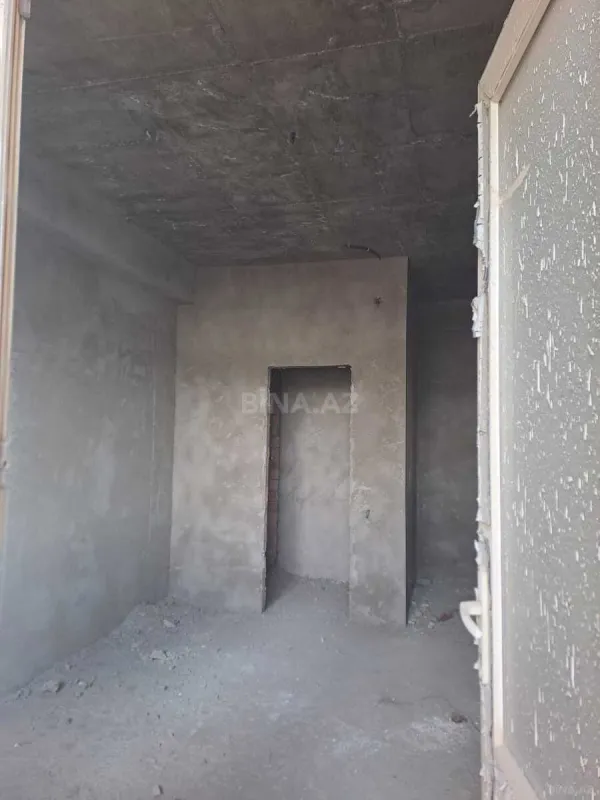 Satılır 3 otaqlı mənzil 138 m²