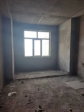 Satılır 3 otaqlı mənzil 138 m²