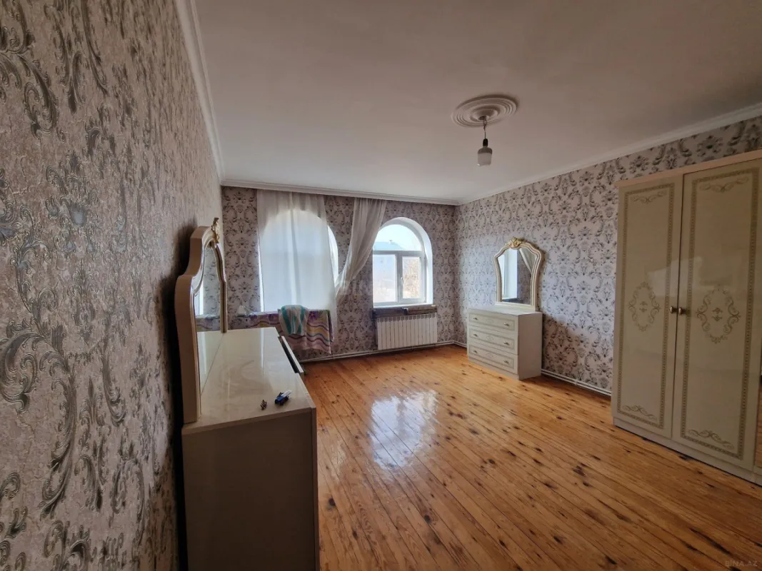 Satılır 4 otaqlı həyət evi 147 m²