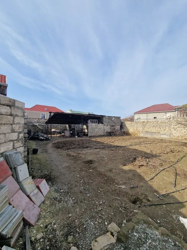 Satılır 4 otaqlı həyət evi 147 m²