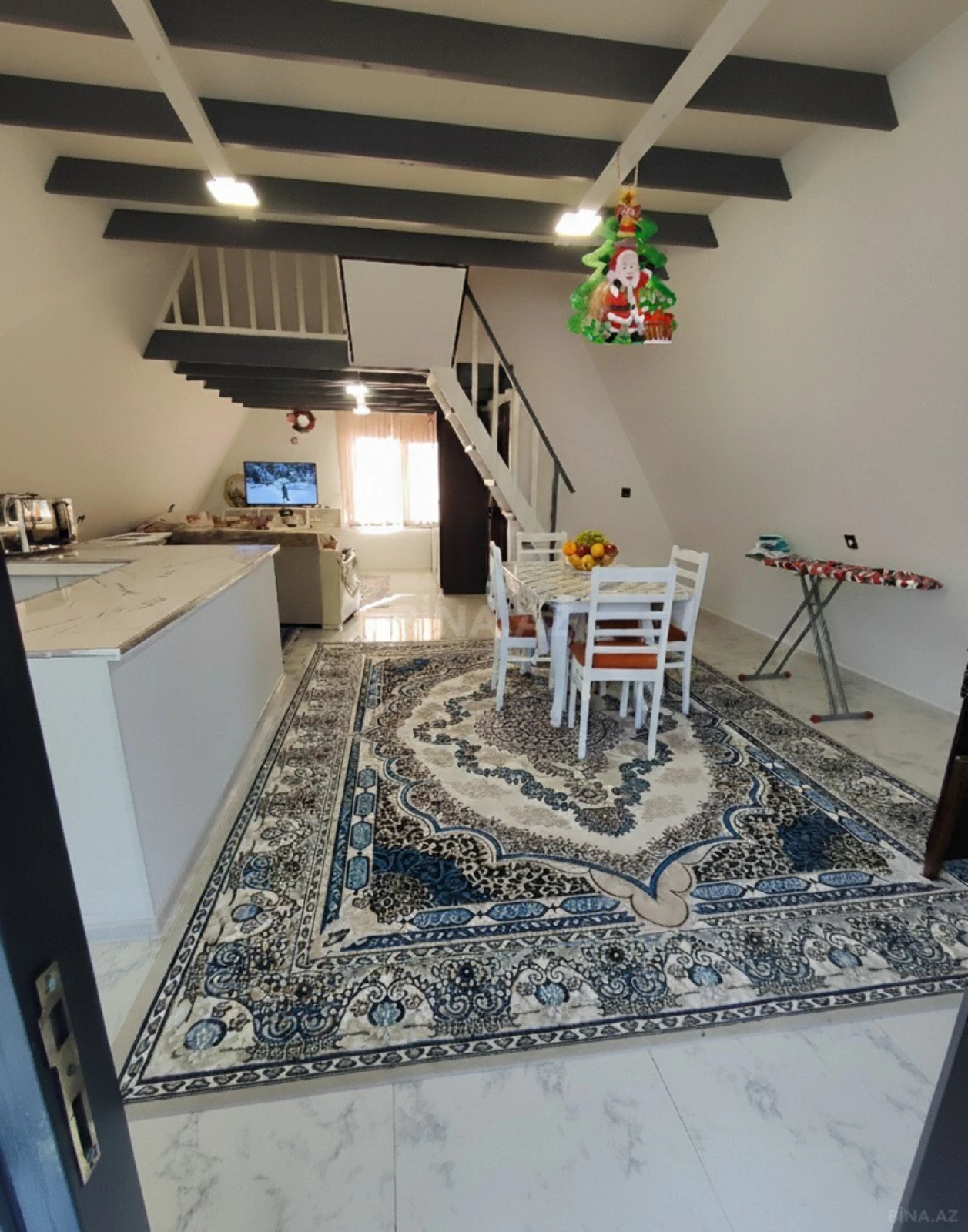 Kirayə verilir 2 otaqlı həyət evi 90 m²