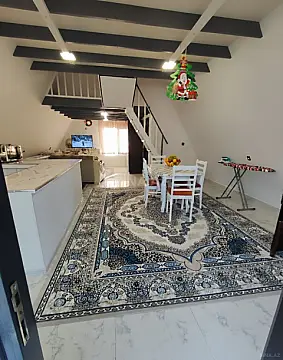 Kirayə verilir 2 otaqlı həyət evi 90 m²
