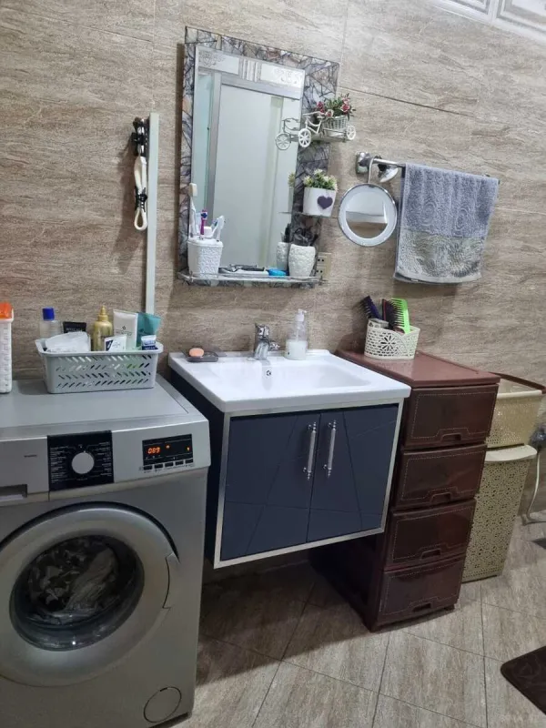 Satılır 4 otaqlı mənzil 115 m²