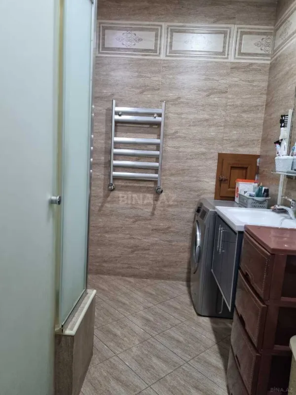 Satılır 4 otaqlı mənzil 115 m²