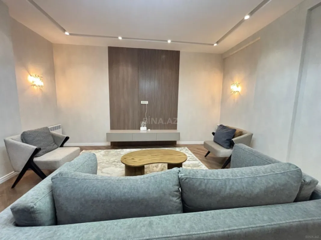 Kirayə verilir 3 otaqlı mənzil 140 m²