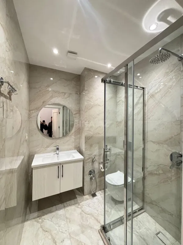 Kirayə verilir 3 otaqlı mənzil 140 m²